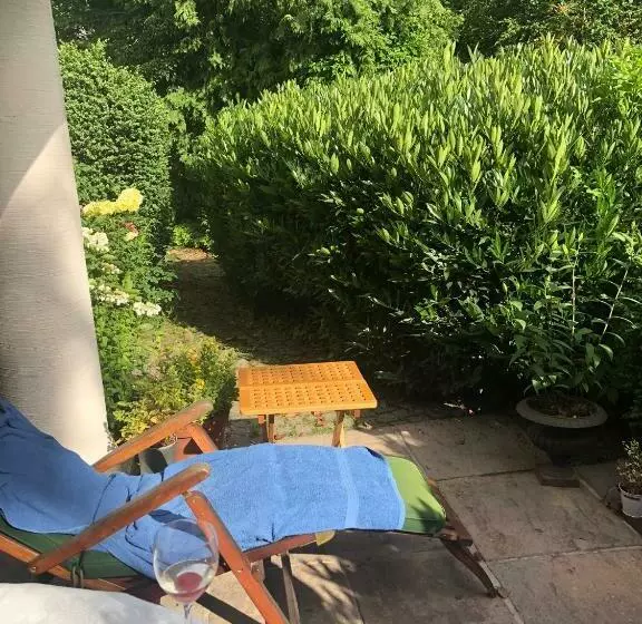 تختخواب و صبحانه Villa Elena