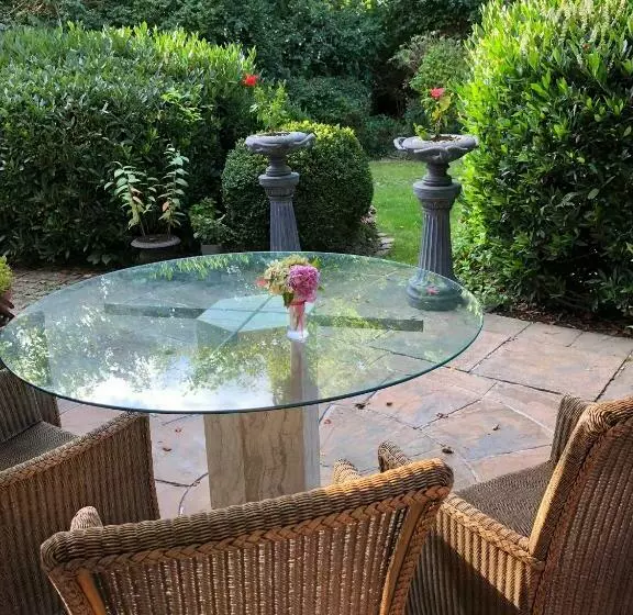 تختخواب و صبحانه Villa Elena
