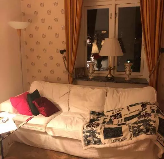 تختخواب و صبحانه Villa Elena