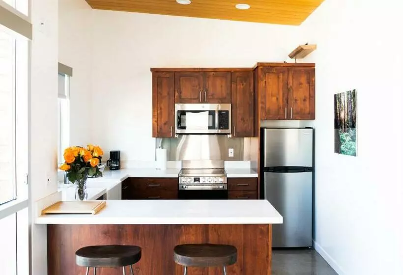 Hotelli Anchor Inn Pacifica