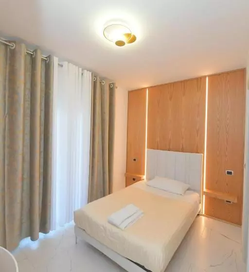 Noemi B&b