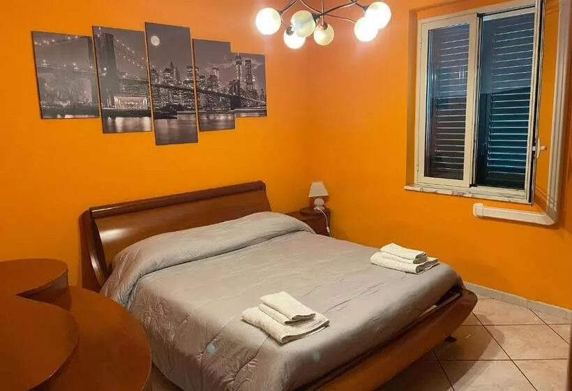 پانسیون Airport Tourist S Home