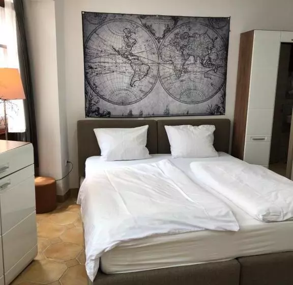 پانسیون Aparthotel Cross Street 4