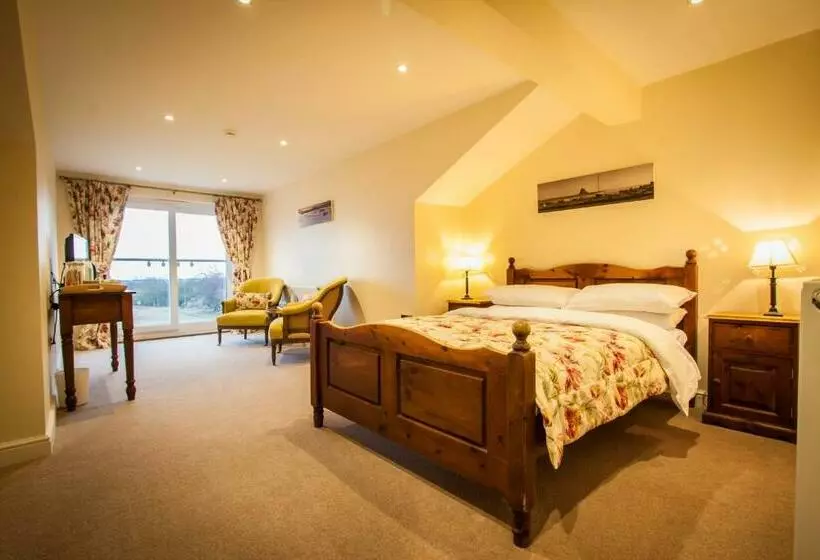 Majatalo Dene House Farm