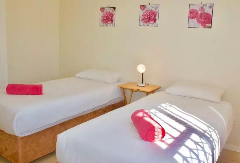 Majatalo Emfuleni Country House