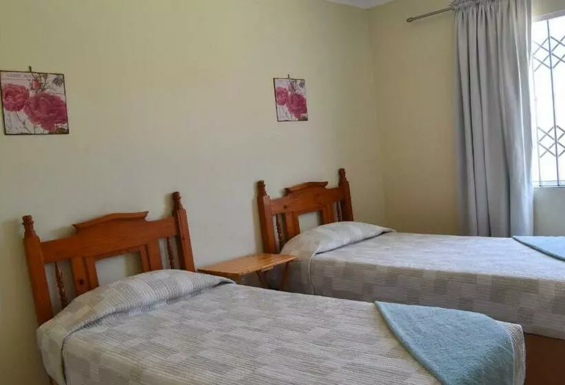 Majatalo Emfuleni Country House