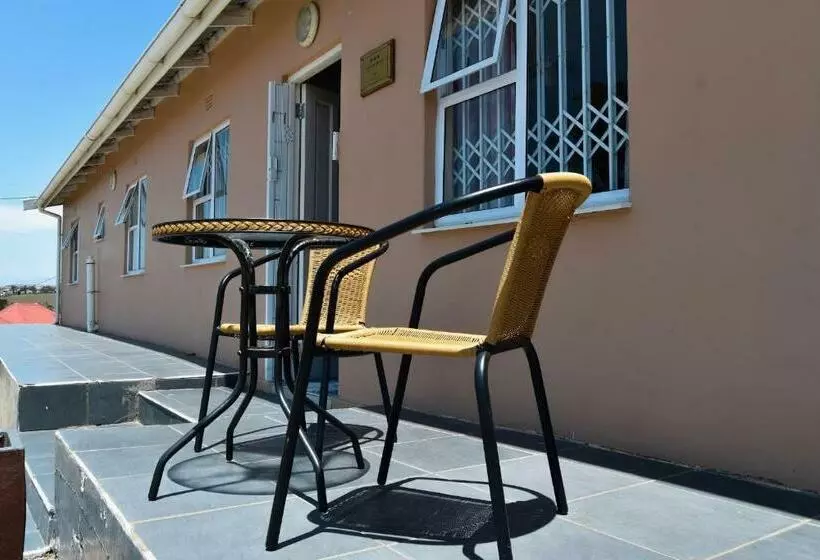 Majatalo Emfuleni Country House