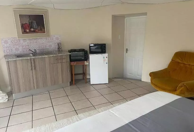 Majatalo Emfuleni Country House