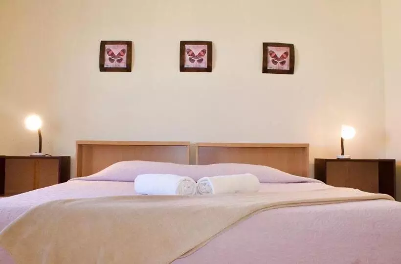 Majatalo Emfuleni Country House