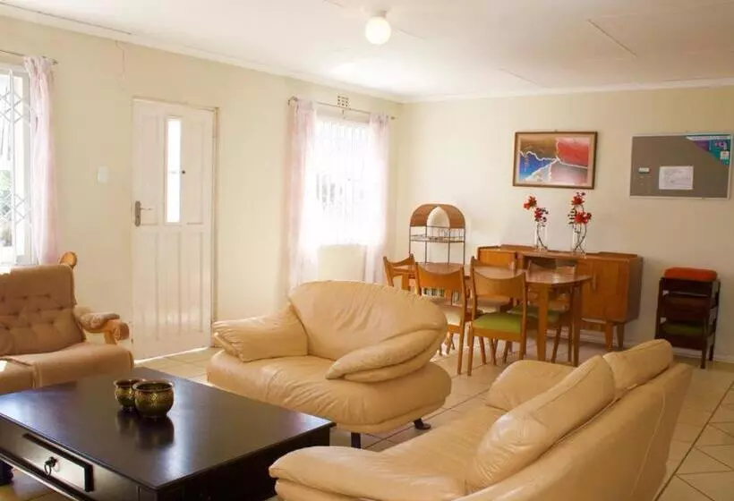 Majatalo Emfuleni Country House