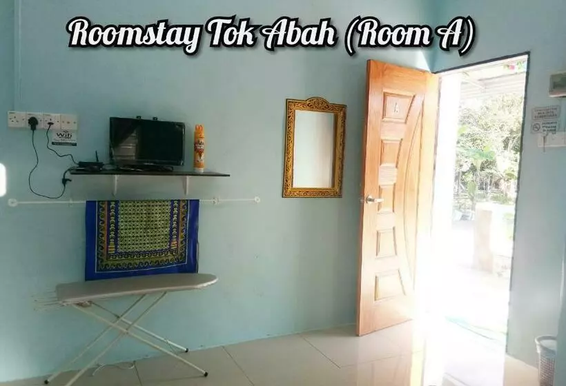 ペンション Roomstay Tok Abah A