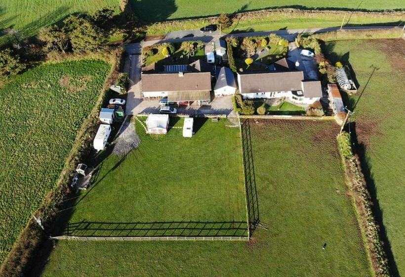 펜션 Travellers Rest