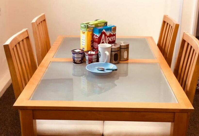 펜션 Travellers Rest