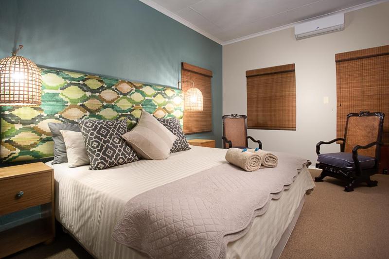 פנסיון Tzamenkomst River Lodge