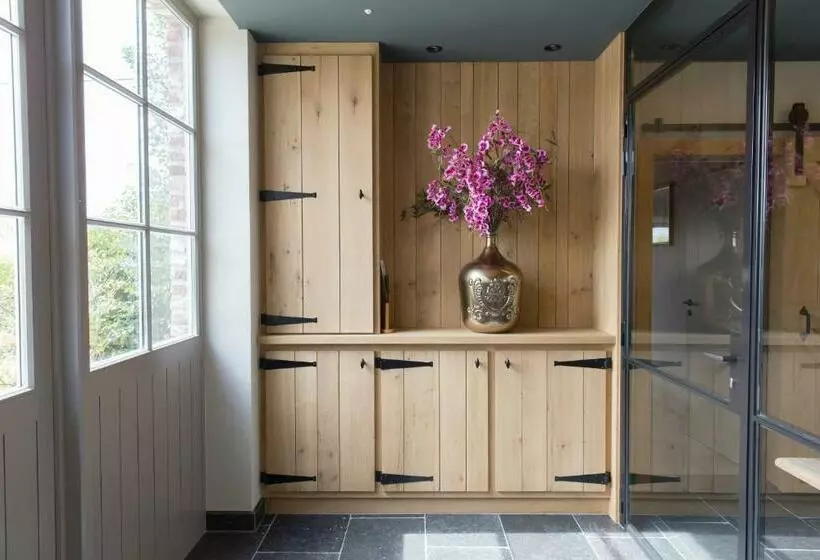 Aamiaismajoitus (B&B) Abeellogies