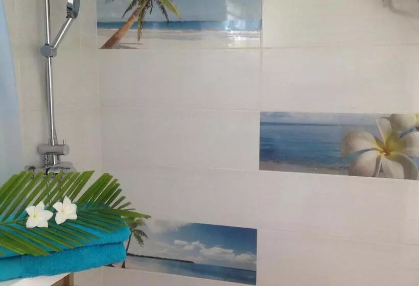 Aamiaismajoitus (B&B) Chambre D Hôte Coeur Coco Piscine