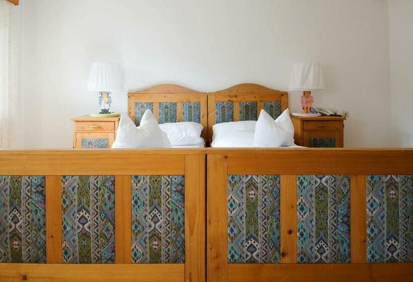 ホテル Ristorante Napoleone