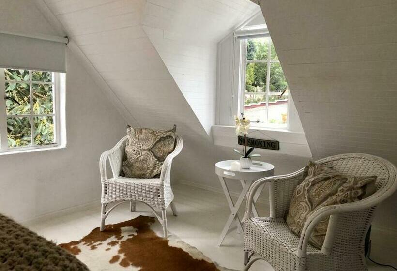 פנסיון Drewry Lane