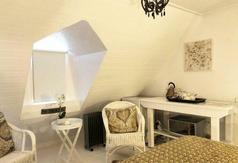 פנסיון Drewry Lane