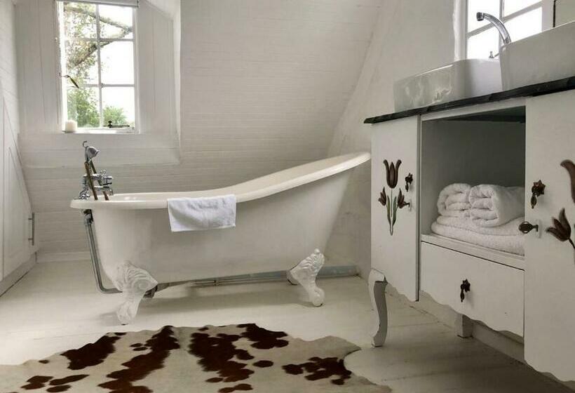 פנסיון Drewry Lane