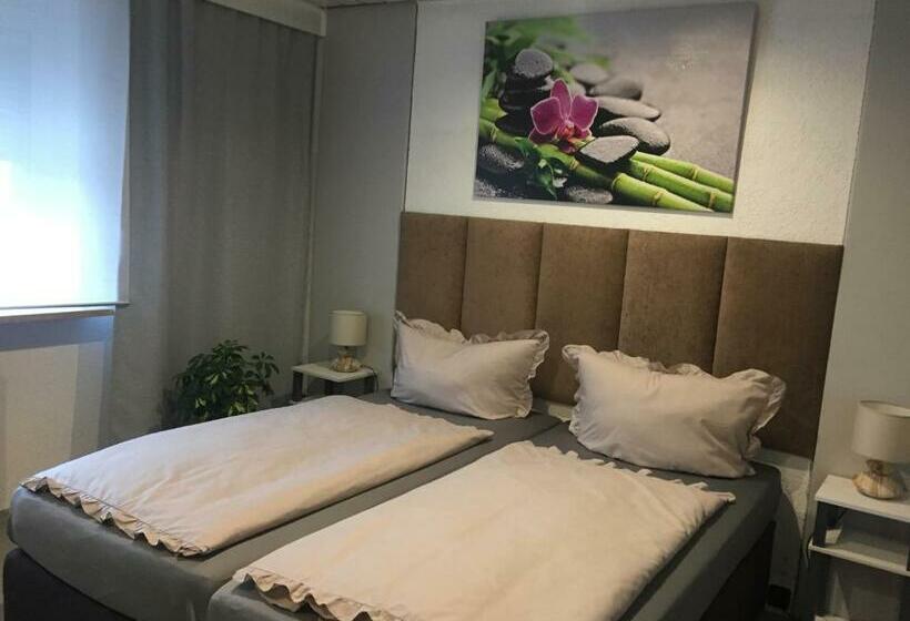 بنسيون Klein Haus 12a