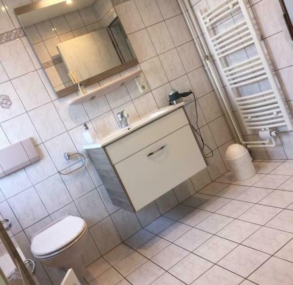 بنسيون Klein Haus 12a