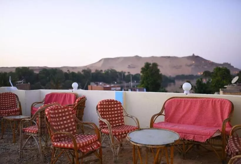 پانسیون Kosh Royal House