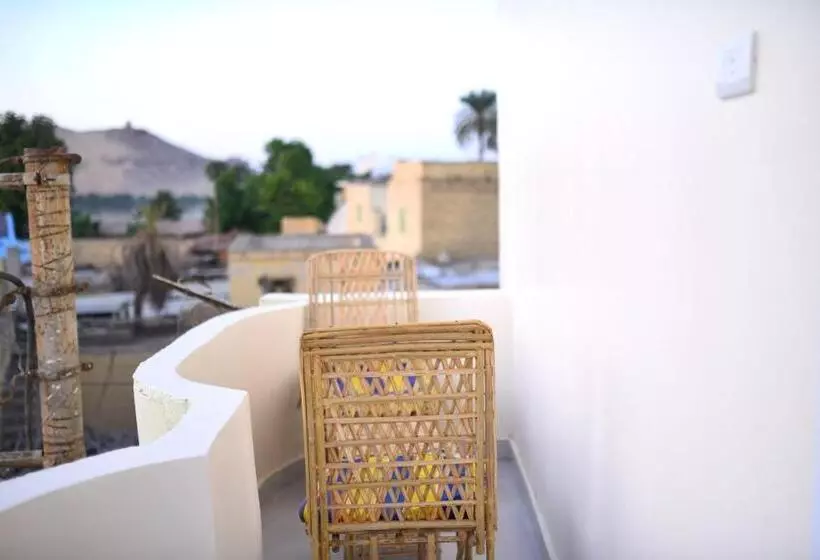 پانسیون Kosh Royal House