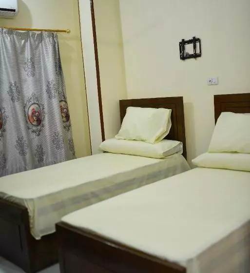 پانسیون Kosh Royal House