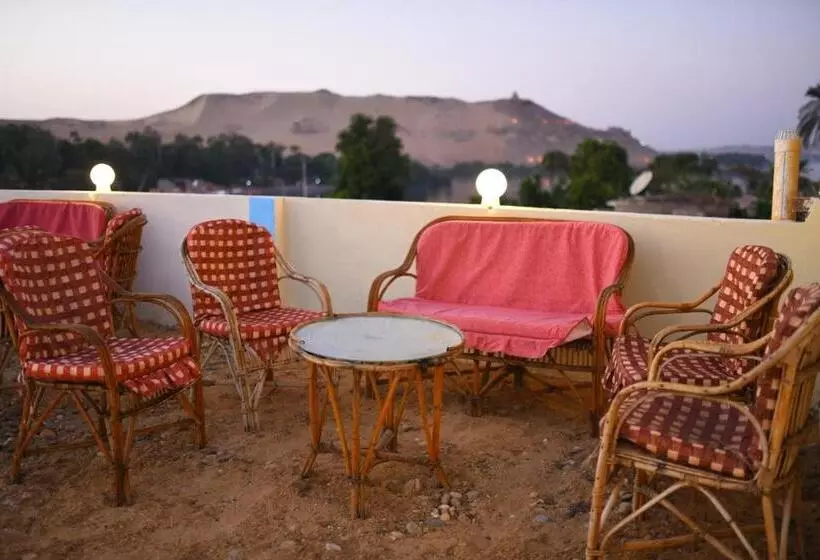 پانسیون Kosh Royal House