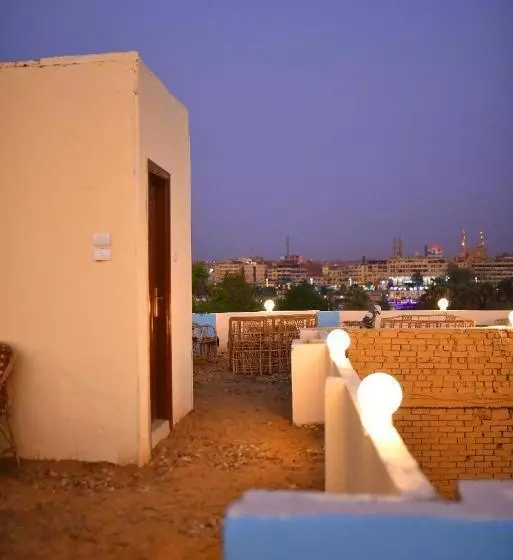 پانسیون Kosh Royal House