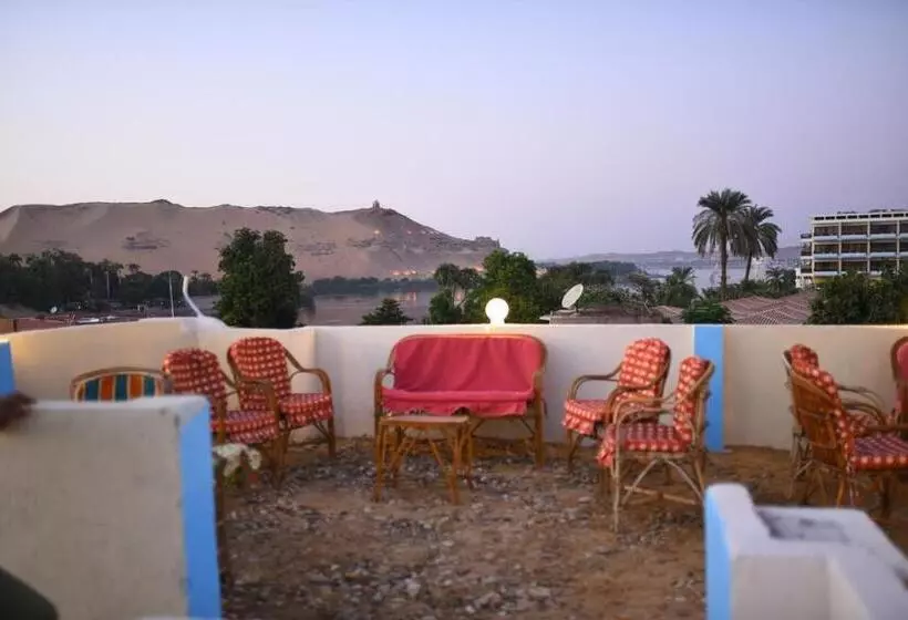 پانسیون Kosh Royal House