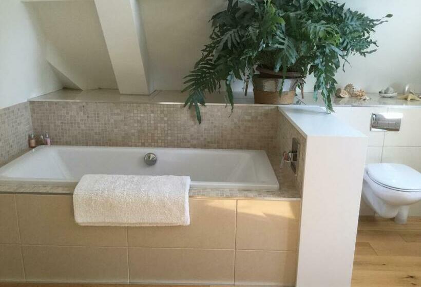 بنسيون Park House