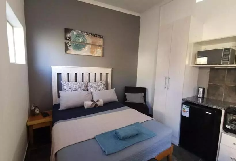 پانسیون The Beach Hide