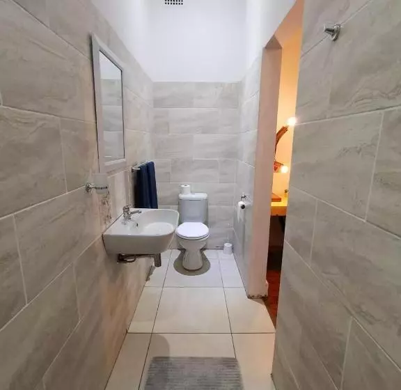 پانسیون The Beach Hide