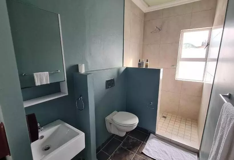 پانسیون The Beach Hide