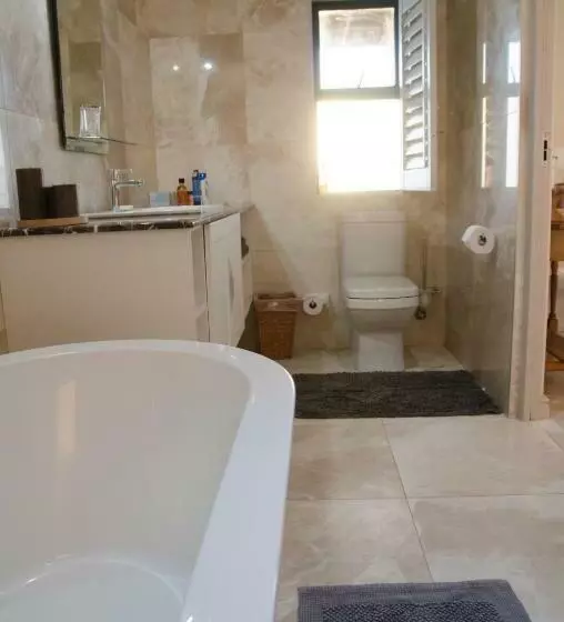 Majatalo Walter’s Place