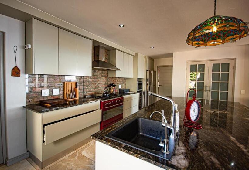 بنسيون Walter’s Place