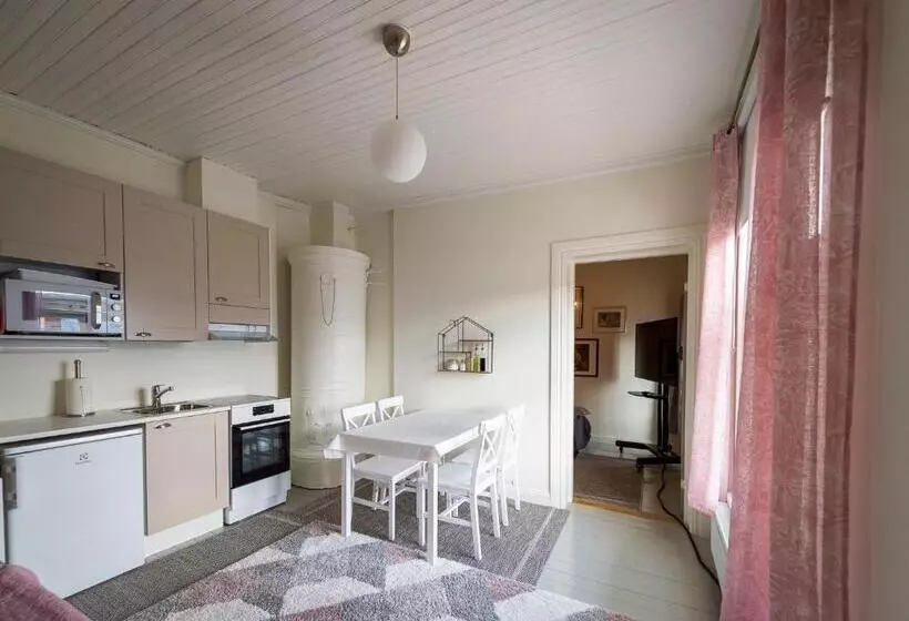 Retkeilymaja Ainabnb   Residence Kappsäcken