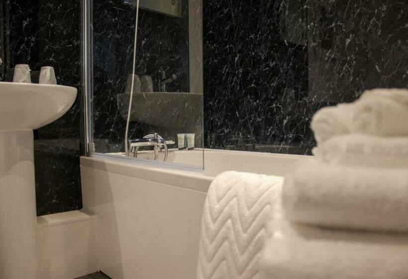 Общежитие Fino Rooms