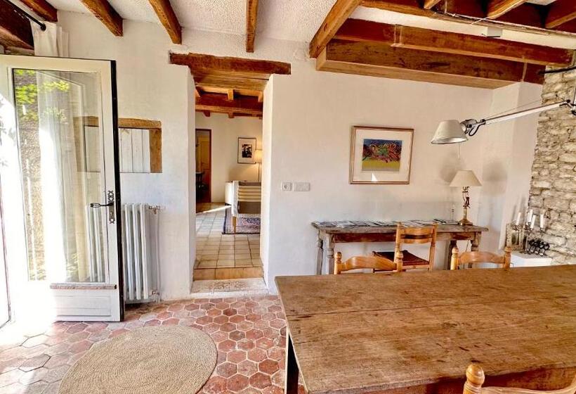 ベッドアンドブレックファースト La Cour Des Délices