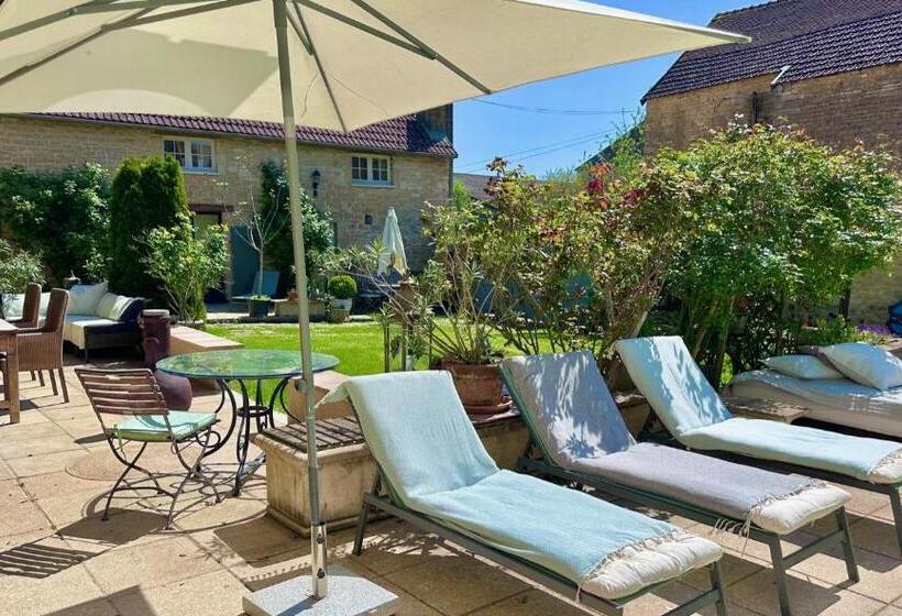 ベッドアンドブレックファースト La Cour Des Délices