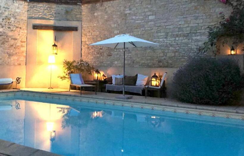 ベッドアンドブレックファースト La Cour Des Délices