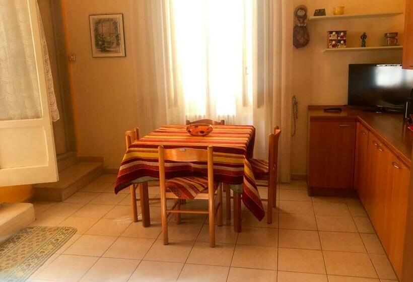 تختخواب و صبحانه La Dimora Di Ermes