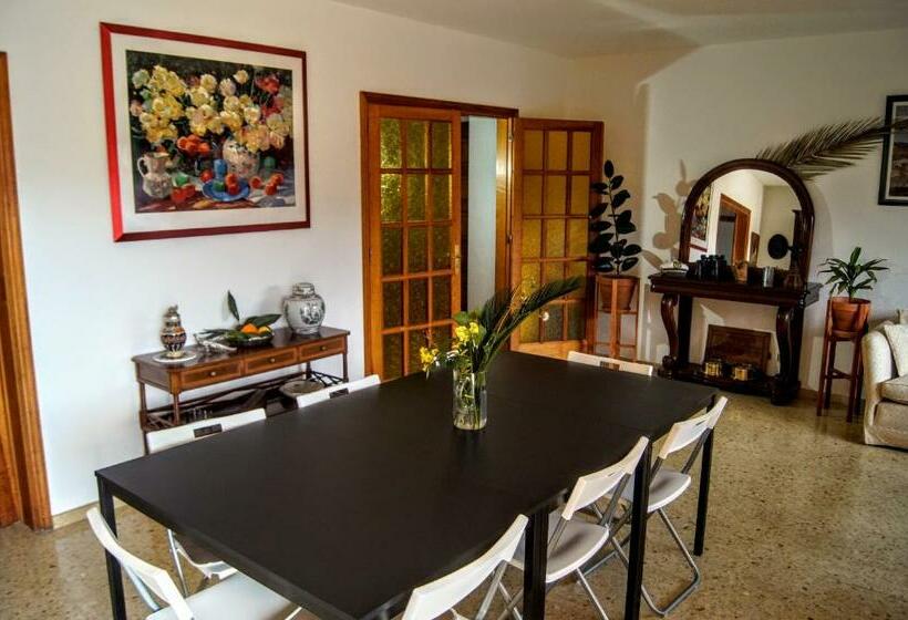 تختخواب و صبحانه Villa Santini