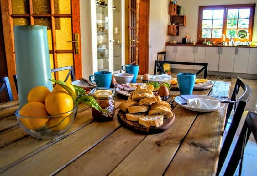 تختخواب و صبحانه Villa Santini