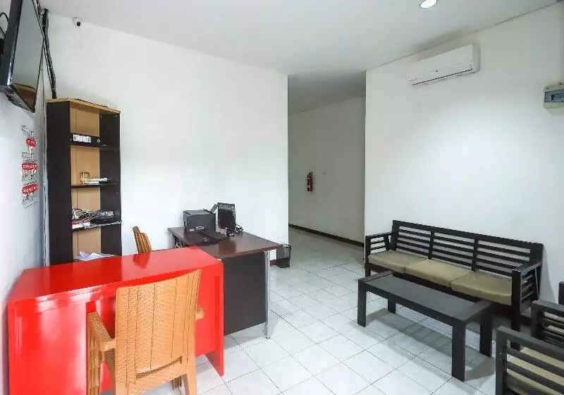 Hotelli Oyo 1582 Bungo Guest House