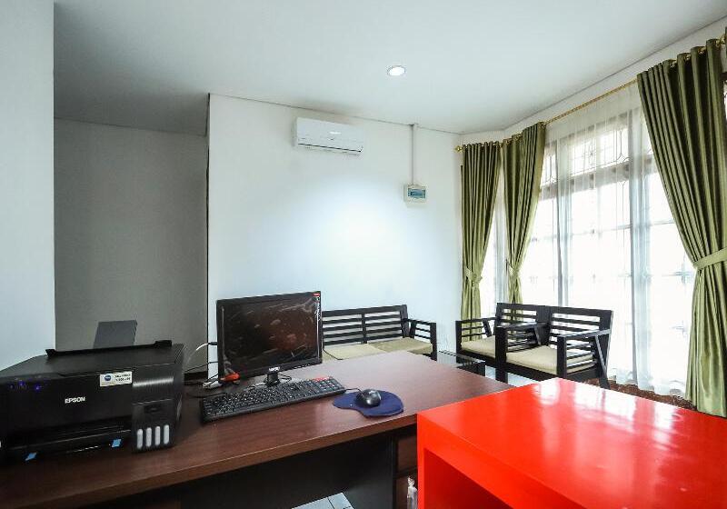 Отель Oyo 1582 Bungo Guest House