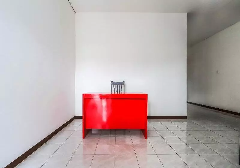 Hotelli Oyo 1582 Bungo Guest House