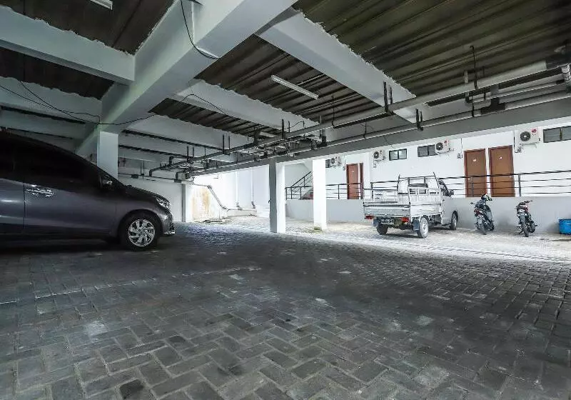 Hotelli Oyo 1582 Bungo Guest House